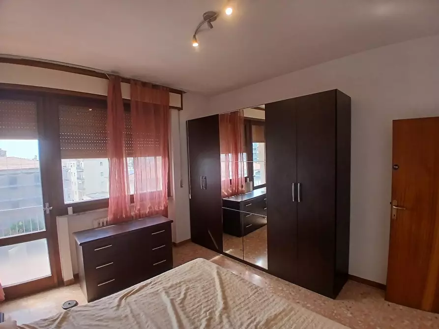 Immagine 13 di Appartamento in vendita  a Livorno