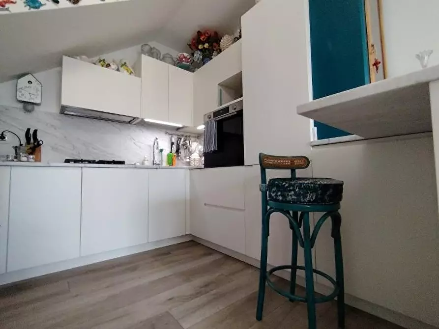 Immagine 9 di Villetta a schiera in vendita  a Massa