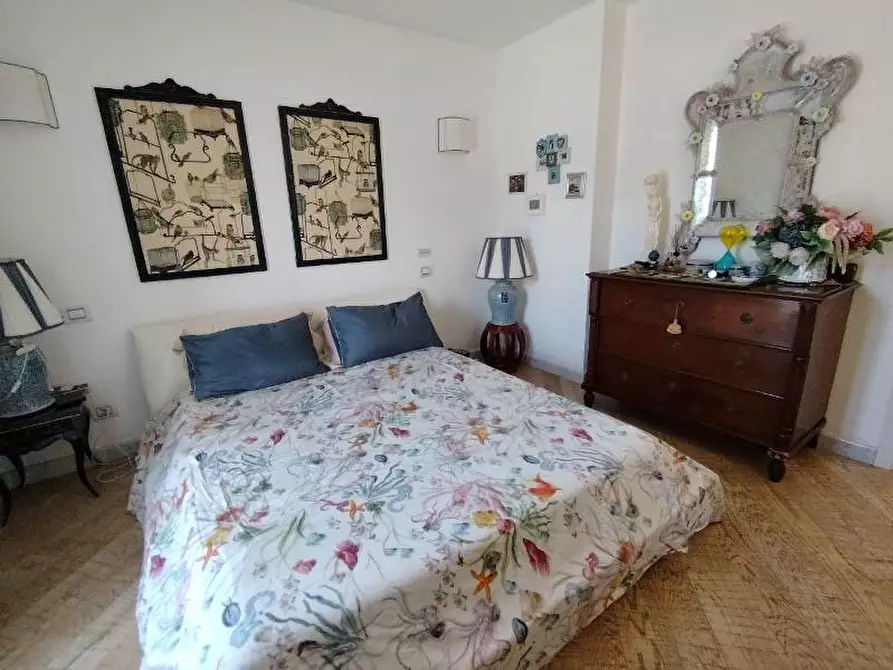 Immagine 11 di Villetta a schiera in vendita  a Massa