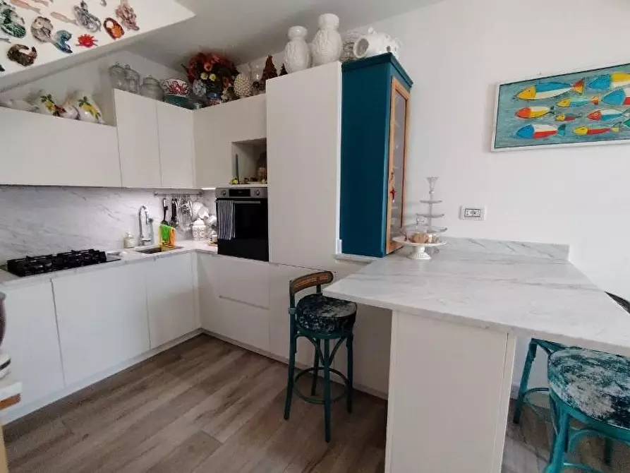 Immagine 6 di Villetta a schiera in vendita  a Massa