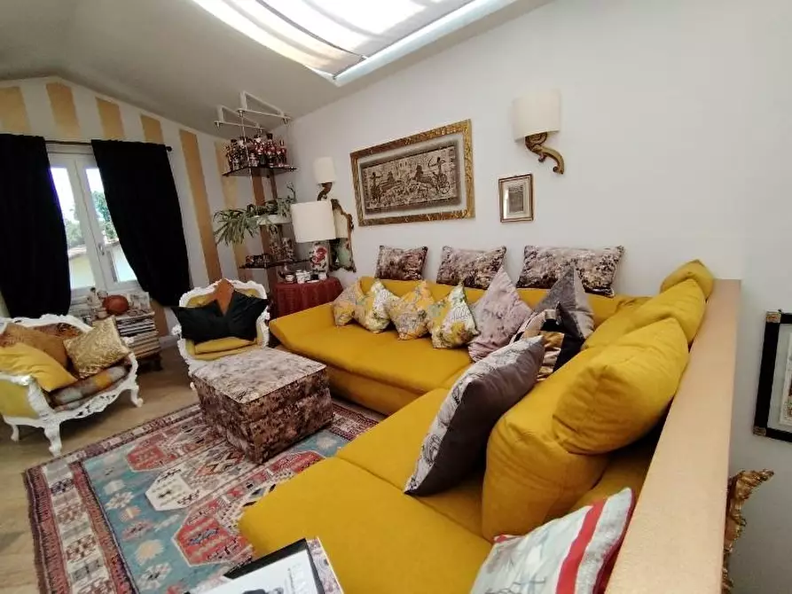 Immagine 21 di Villetta a schiera in vendita  a Massa