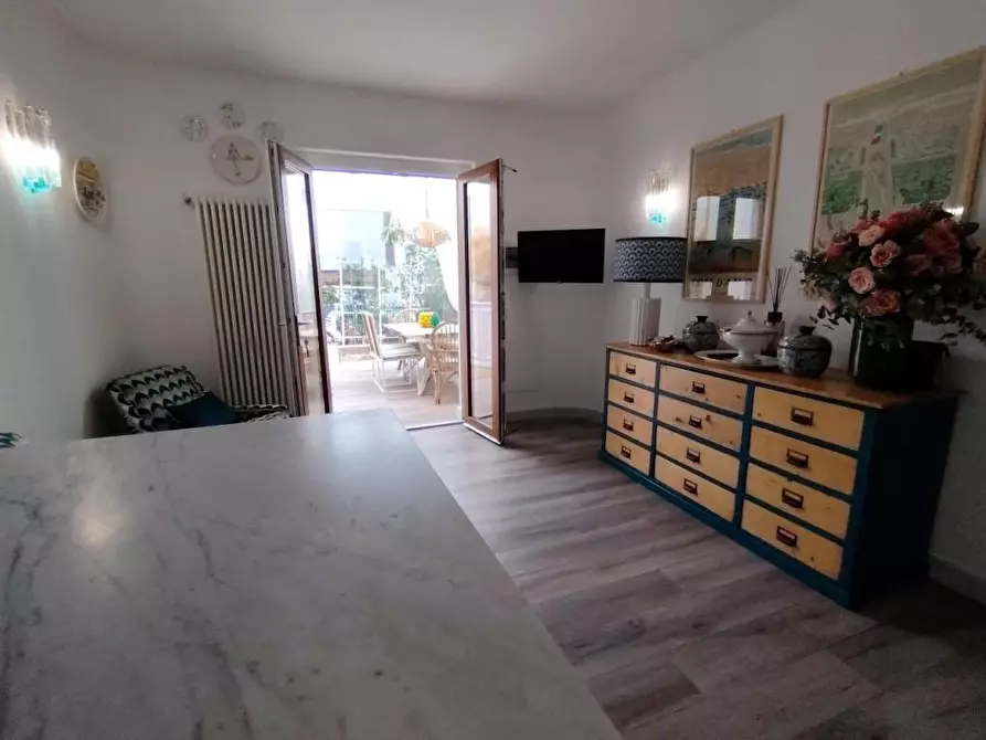 Immagine 8 di Villetta a schiera in vendita  a Massa