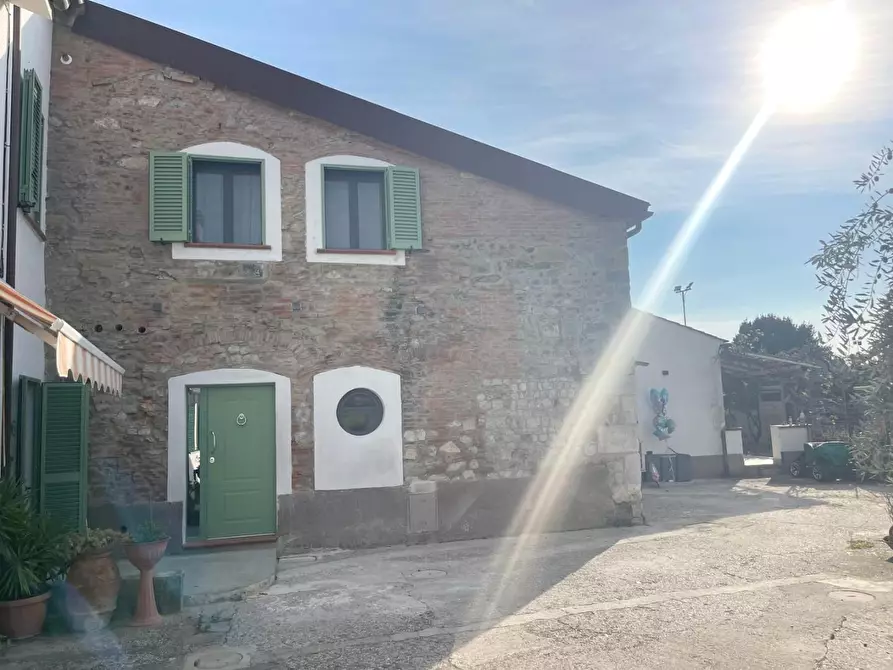 Immagine 27 di Rustico / casale in vendita  a San Giuliano Terme