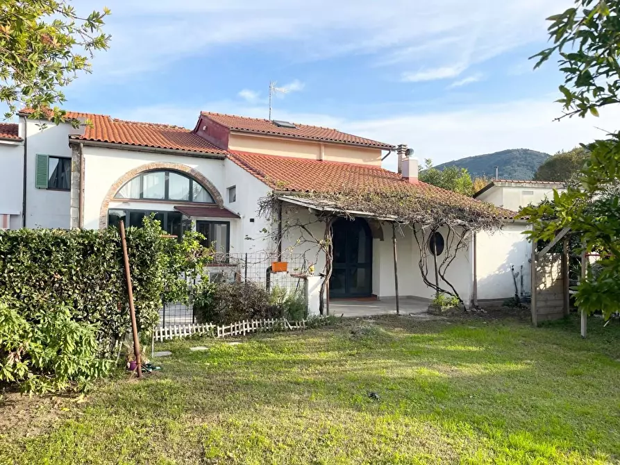 Immagine 28 di Rustico / casale in vendita  a San Giuliano Terme