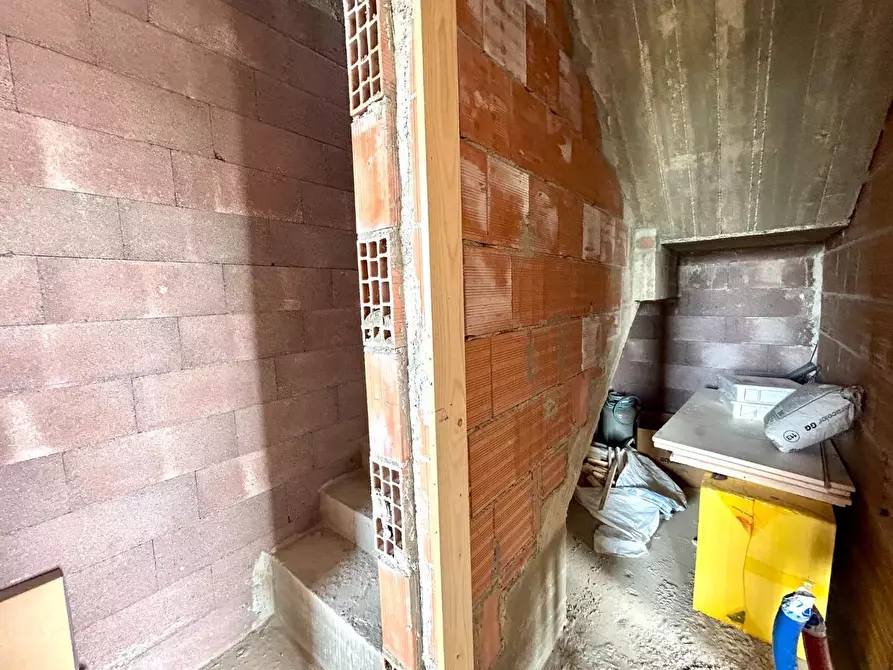 Immagine 5 di Villetta a schiera in vendita  a Pontedera