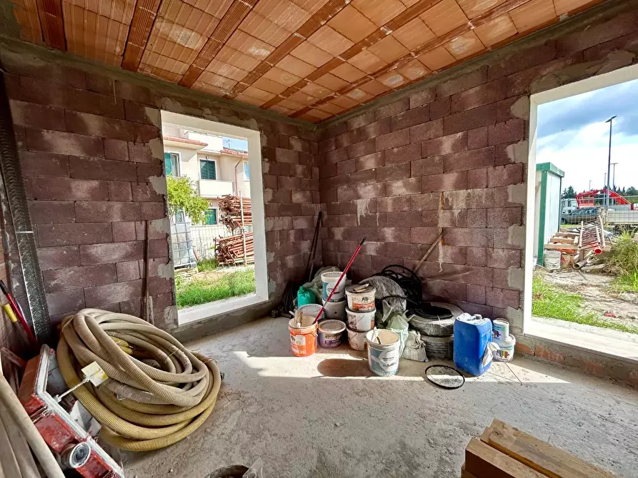 Immagine 4 di Villetta a schiera in vendita  a Pontedera