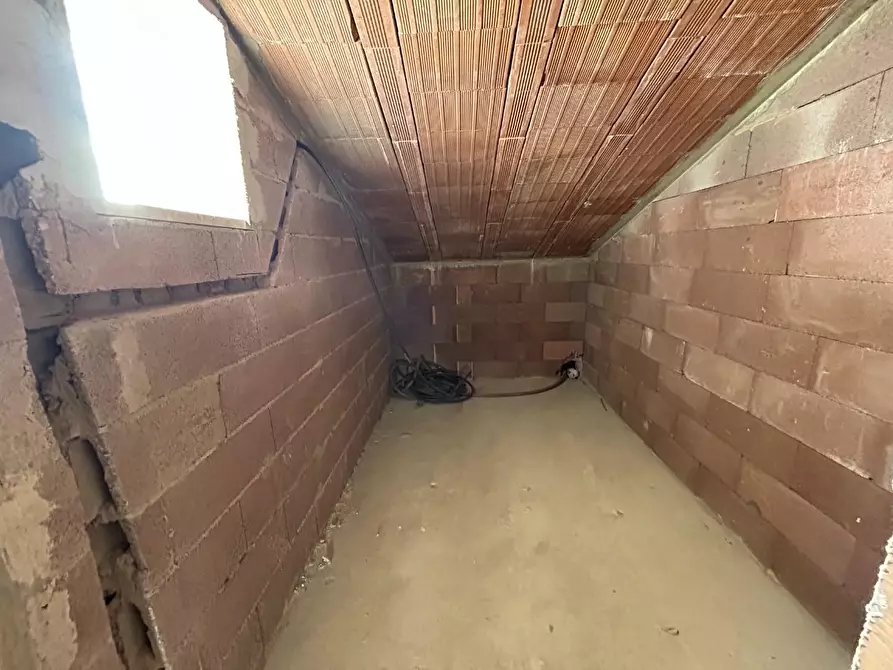 Immagine 14 di Villetta a schiera in vendita  a Pontedera