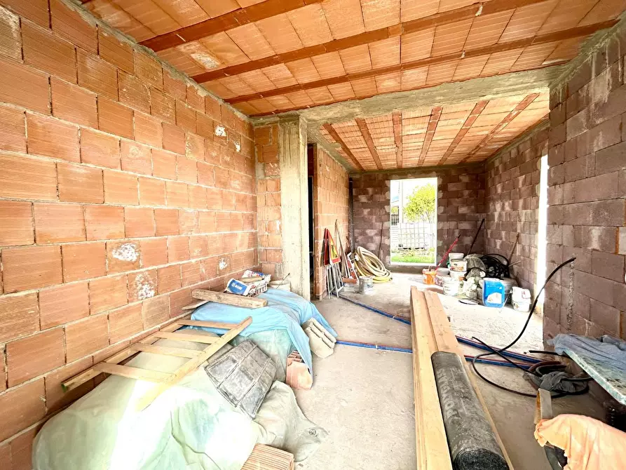 Immagine 12 di Villetta a schiera in vendita  a Pontedera