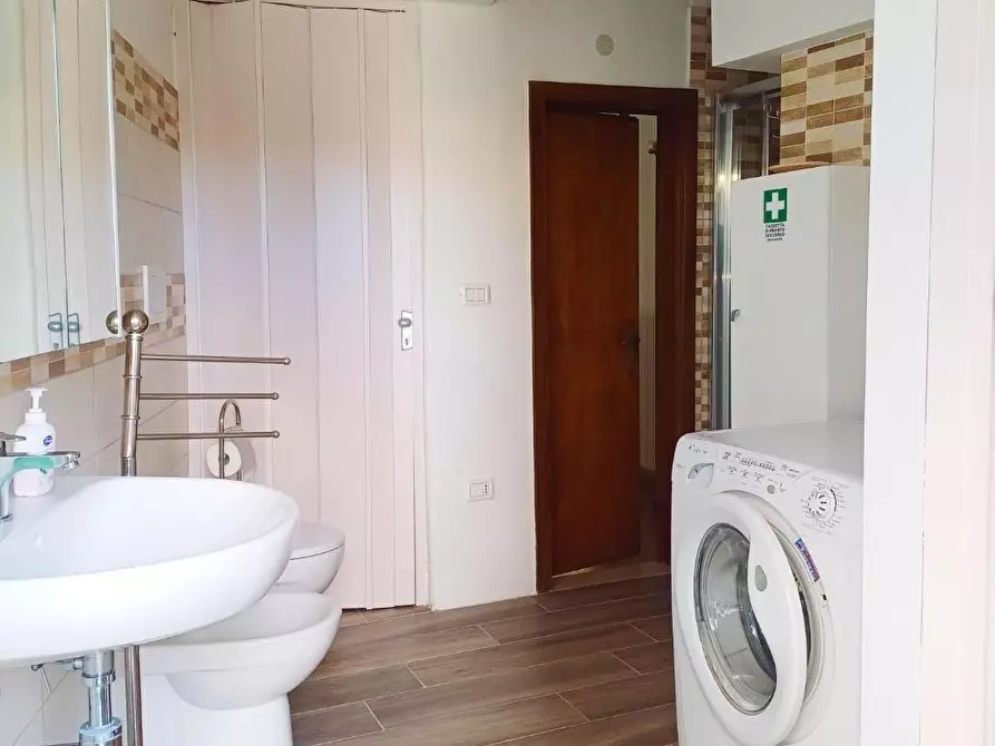 Immagine 27 di Casa indipendente in vendita  a Santa Maria A Monte