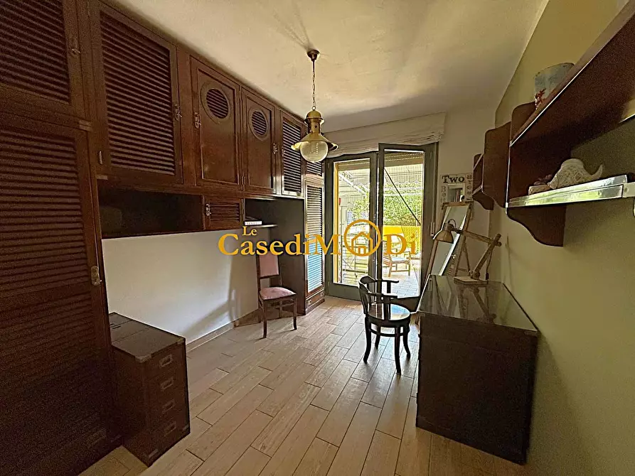 Immagine 21 di Appartamento in vendita  a Livorno