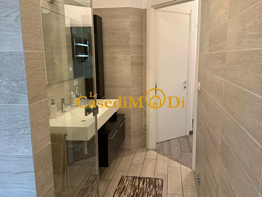 Immagine 30 di Appartamento in vendita  a Livorno