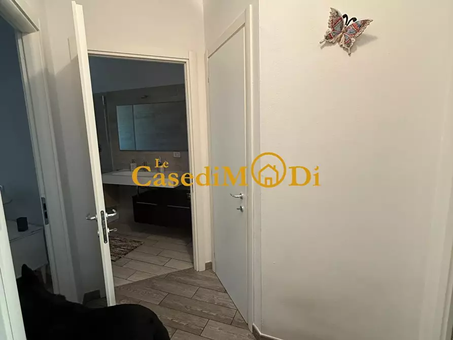 Immagine 18 di Appartamento in vendita  a Livorno