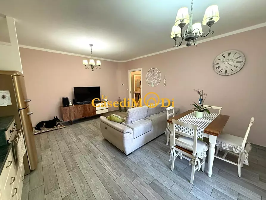 Immagine 5 di Appartamento in vendita  a Livorno