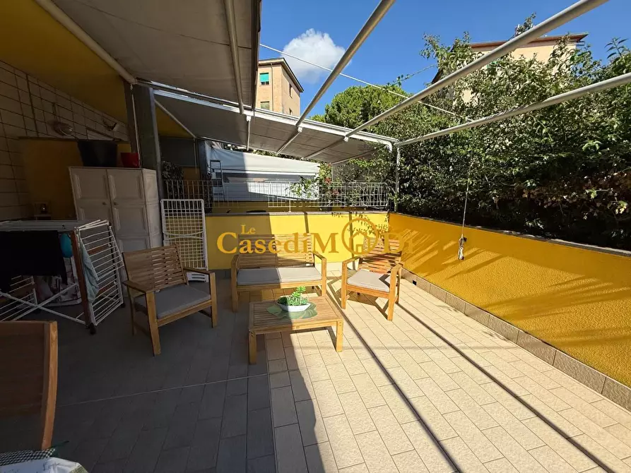 Immagine 8 di Appartamento in vendita  a Livorno