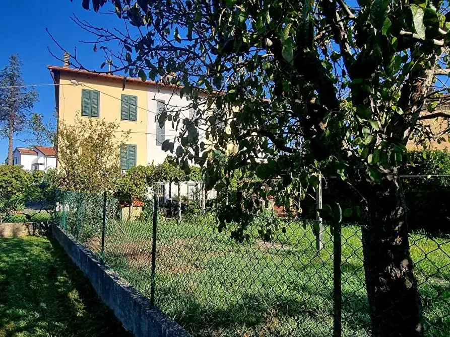 Immagine 34 di Casa bifamiliare in vendita  a Pisa