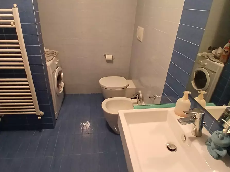 Immagine 11 di Villetta a schiera in vendita  a Massa