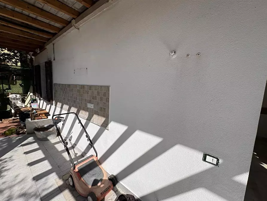 Immagine 6 di Appartamento in vendita  a Massa