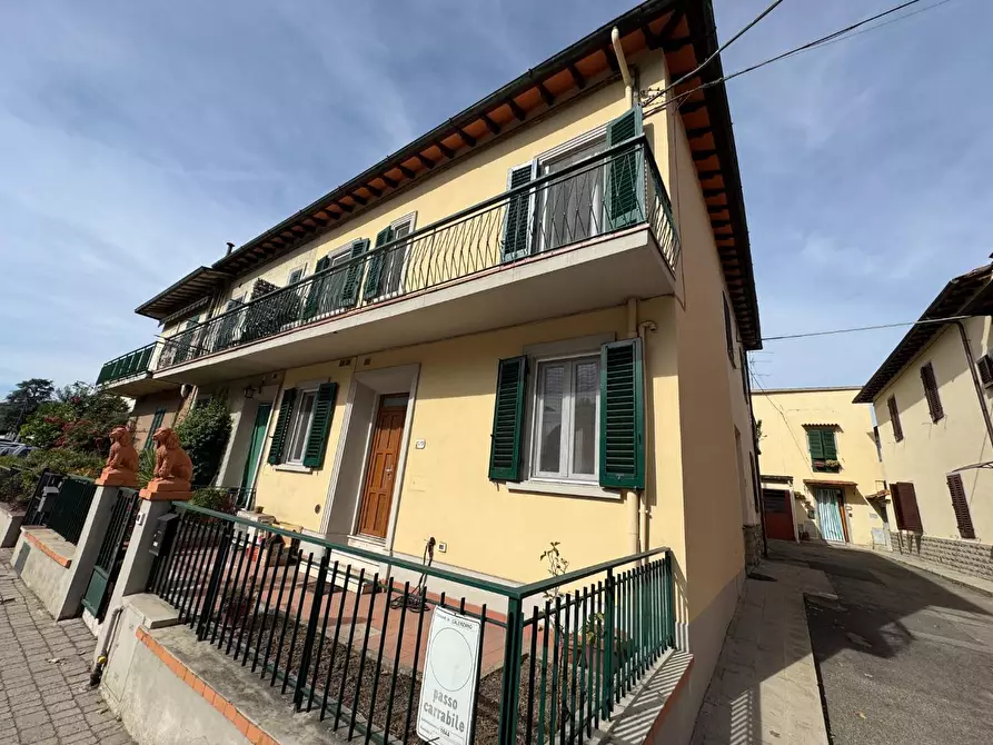 Immagine 30 di Terratetto in vendita  a Calenzano