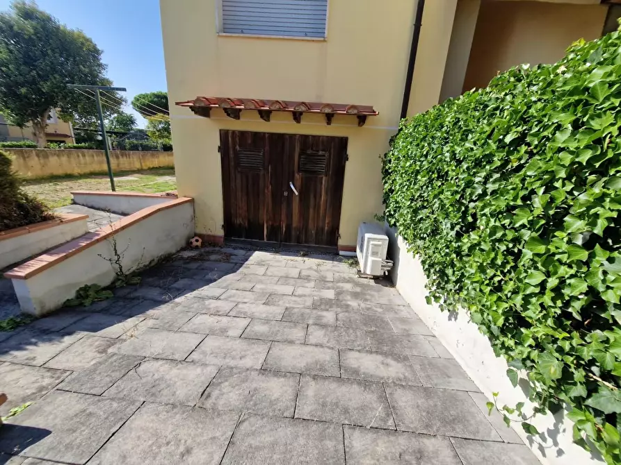 Immagine 19 di Villetta a schiera in vendita  a Rosignano Marittimo