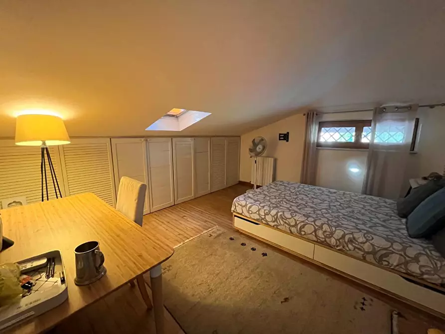 Immagine 11 di Villa in vendita  a Seravezza