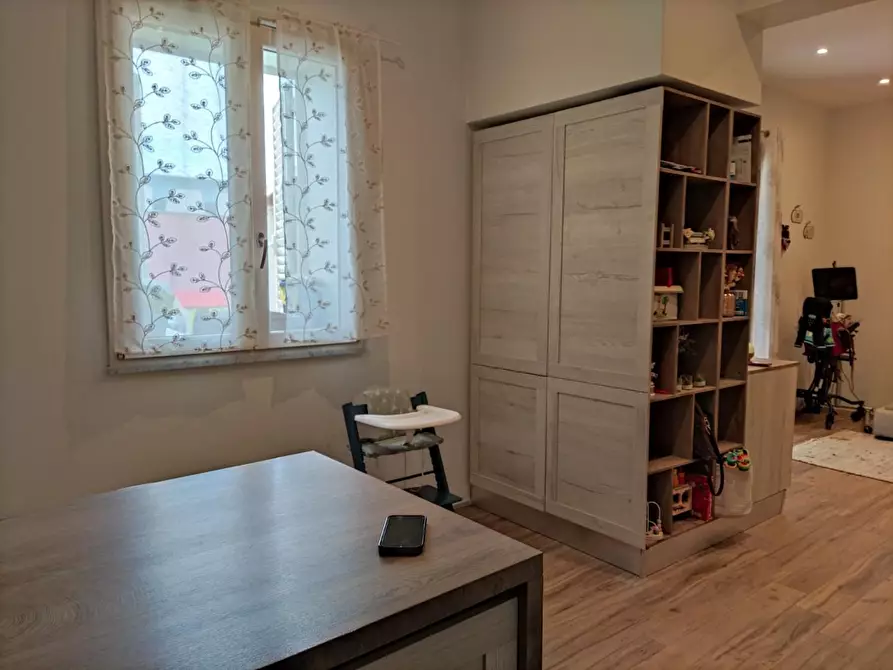 Immagine 4 di Villa in vendita  a Carrara