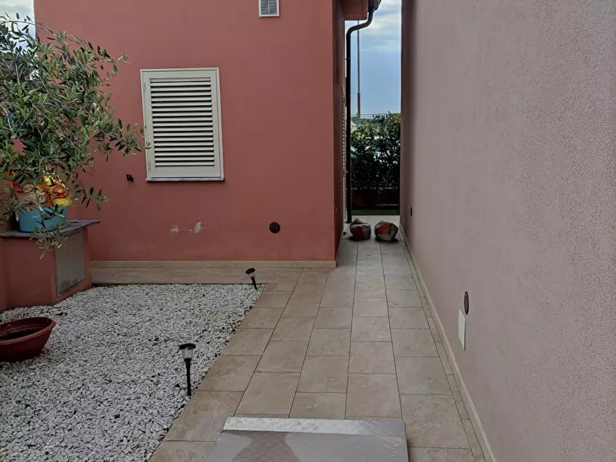 Immagine 29 di Villa in vendita  a Carrara