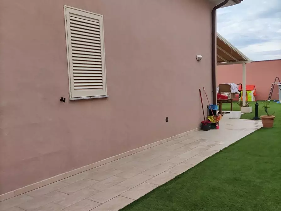 Immagine 28 di Villa in vendita  a Carrara