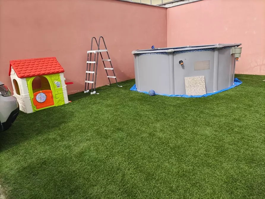 Immagine 32 di Villa in vendita  a Carrara