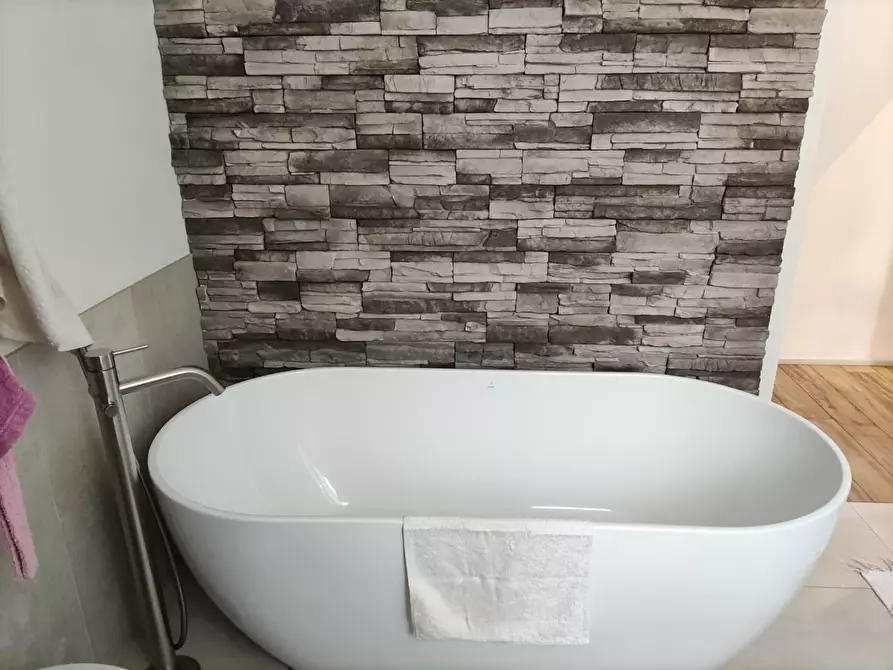 Immagine 10 di Villa in vendita  a Carrara