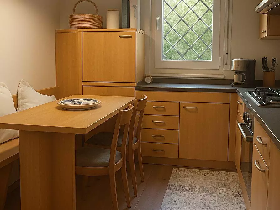 Immagine 5 di Casa bifamiliare in vendita  a Camaiore