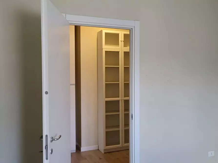 Immagine 18 di Appartamento in vendita  a Carrara