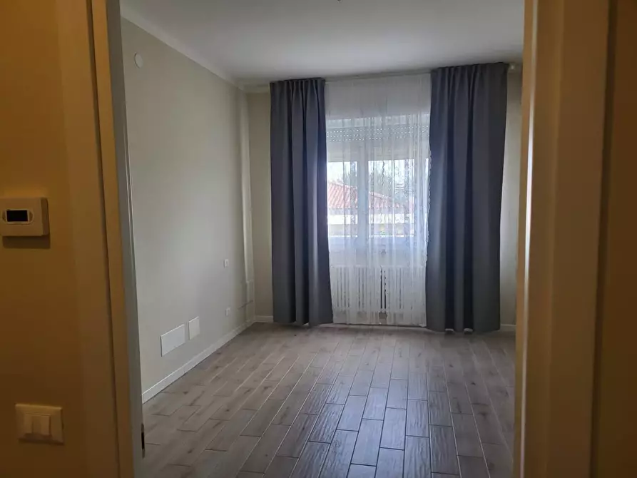 Immagine 17 di Appartamento in vendita  a Carrara