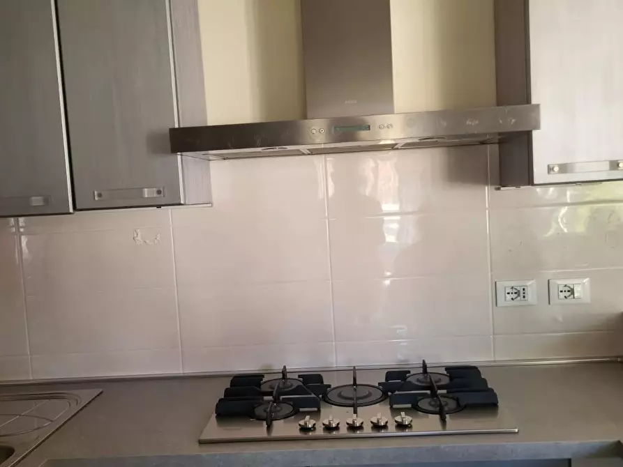 Immagine 2 di Appartamento in vendita  a Carrara