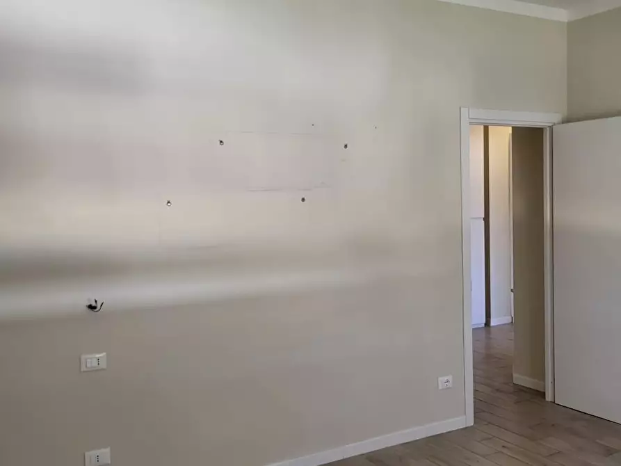 Immagine 19 di Appartamento in vendita  a Carrara