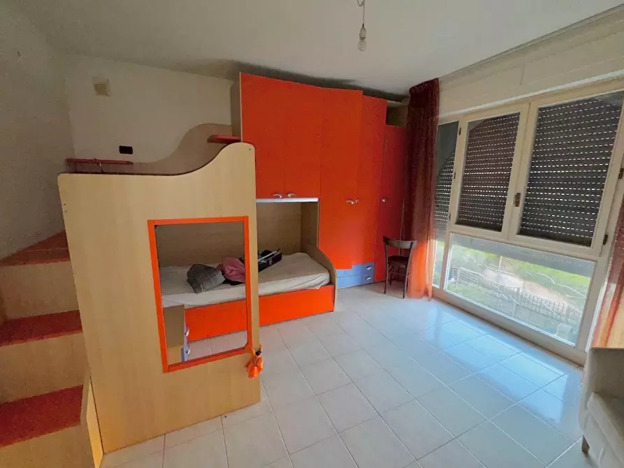 Immagine 39 di Villetta a schiera in vendita  a Vecchiano