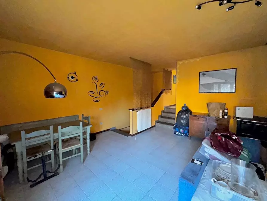 Immagine 11 di Villetta a schiera in vendita  a Vecchiano