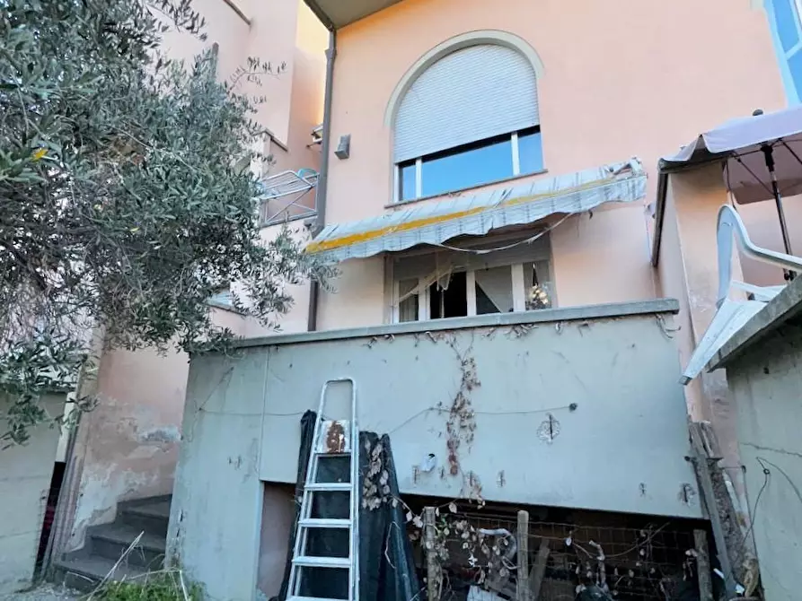 Immagine 24 di Villetta a schiera in vendita  a Vecchiano