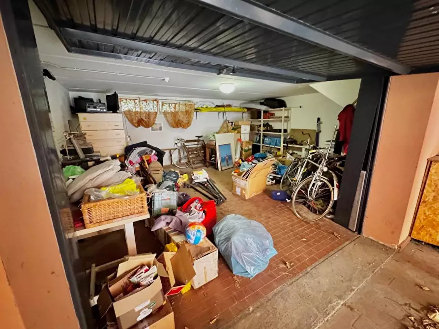 Immagine 49 di Villetta a schiera in vendita  a Vecchiano