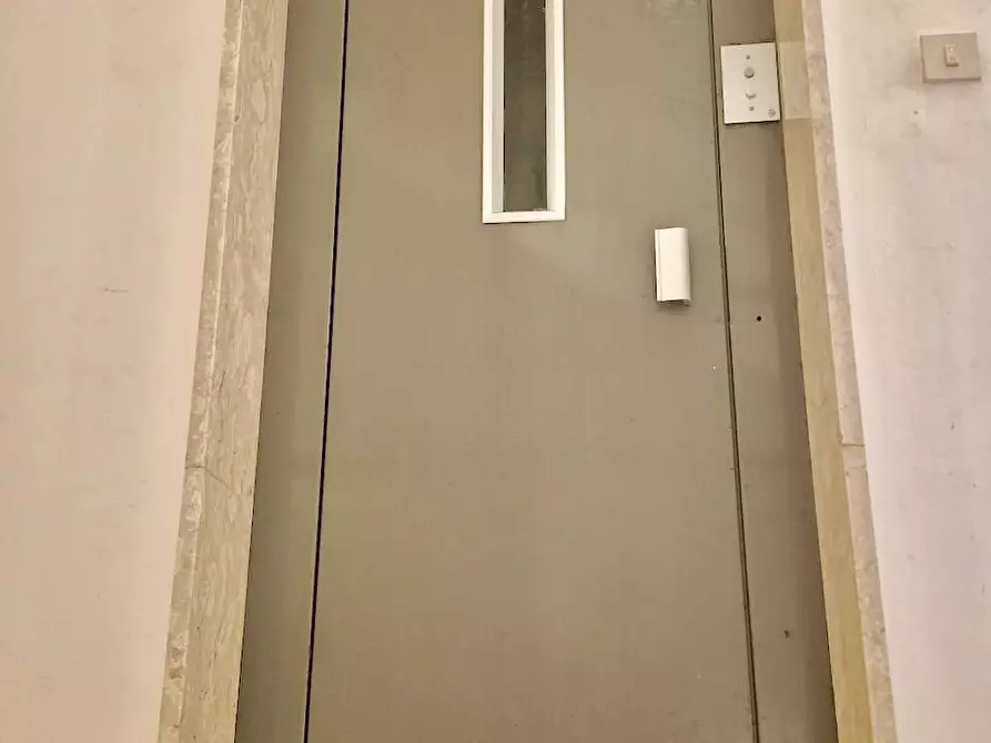 Immagine 45 di Appartamento in vendita  a Pisa