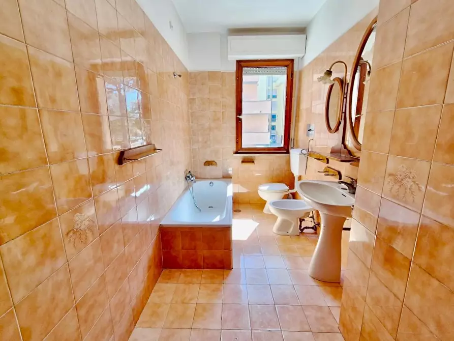 Immagine 37 di Appartamento in vendita  a Pisa