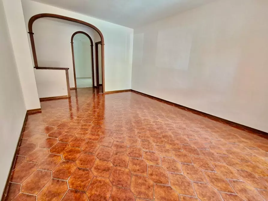 Immagine 4 di Appartamento in vendita  a Pisa