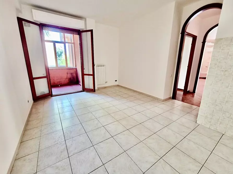 Immagine 11 di Appartamento in vendita  a Pisa