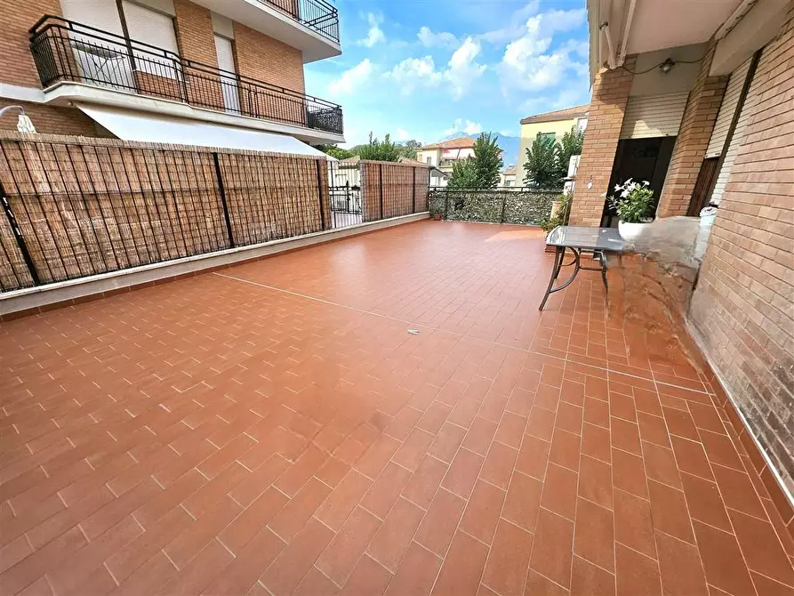 Immagine 18 di Appartamento in vendita  a Massa