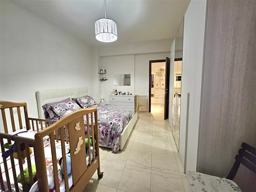 Immagine 15 di Appartamento in vendita  a Massa