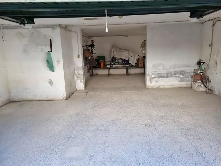 Immagine 24 di Appartamento in vendita  a Massa