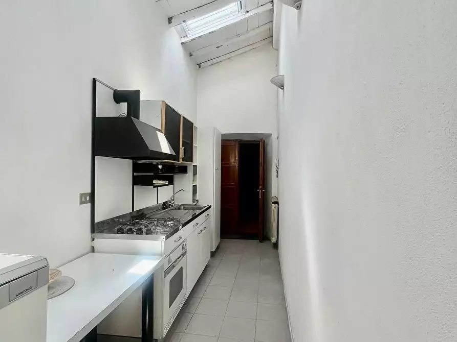 Immagine 3 di Appartamento in vendita  a Massa