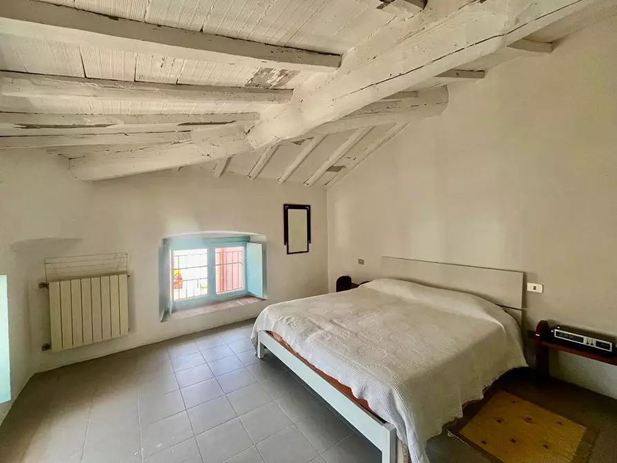 Immagine 6 di Appartamento in vendita  a Massa