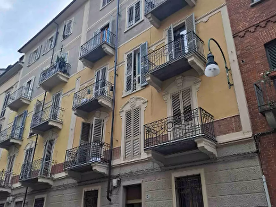 Immagine 1 di Appartamento in vendita  a Torino