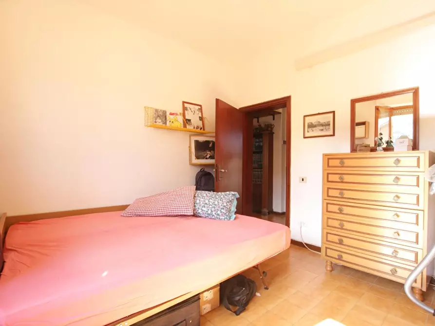 Immagine 18 di Appartamento in vendita  a Sovicille