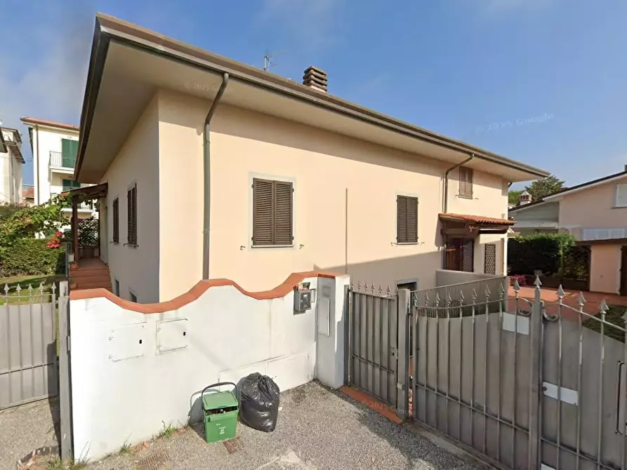 appartamento in vendita a Camaiore in zona Lido di Camaiore